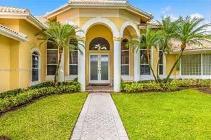 2477 Poinciana Dr, Weston, FL 33327 - Photo 2