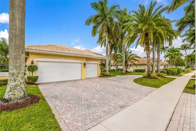 2477 Poinciana Dr, Weston, FL 33327 - Photo 4