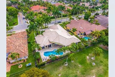 2477 Poinciana Dr, Weston, FL 33327 - Photo 52