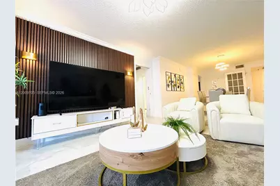 6039 Collins Ave #1507, Miami Beach, FL 33140 - Photo 4