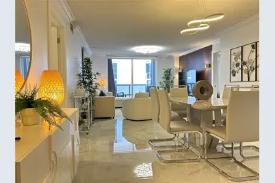 6039 Collins Ave #1507, Miami Beach, FL 33140 - Photo 2