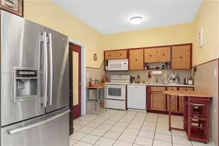 906 NE 5th St, Hallandale Beach, FL 33009 - Photo 20