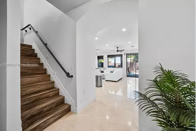 542 NE 17th Ave, Fort Lauderdale, FL 33301 - Photo 8