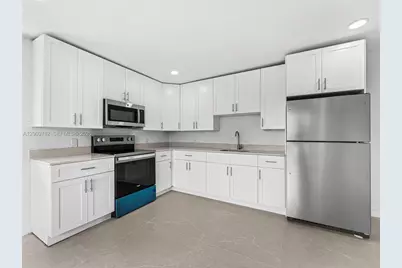 1368 W 29th St #2, Hialeah, FL 33012 - Photo 10