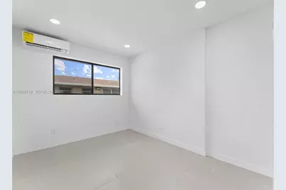 1368 W 29th St #2, Hialeah, FL 33012 - Photo 6