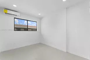 1368 W 29th St, Hialeah, FL 33012 - Photo 6