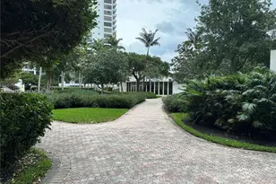 600 Three Islands Boulevard, Hallandale Beach, FL 33009 - Photo 6