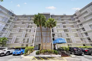 3401 N Country Club Dr, Aventura, FL 33180 - Photo 16