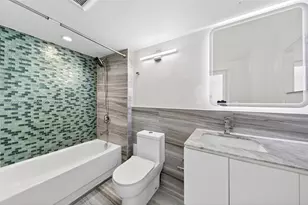 3401 N Country Club Dr, Aventura, FL 33180 - Photo 14