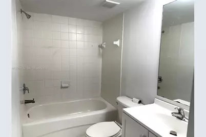 1260 SE 28th Ct #104, Homestead, FL 33035 - Photo 12