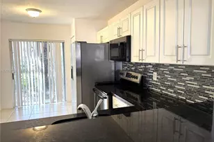1260 SE 28th Ct, Homestead, FL 33035 - Photo 6