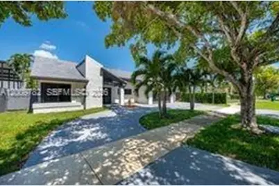 9220 SW 100th Ave Rd, Miami, FL 33176 - Photo 2