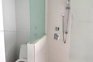 10471 NW 66th St, Doral, FL 33178 - Photo 6