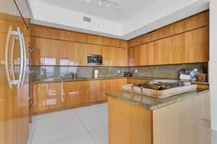 50 South Pointe Dr, Miami Beach, FL 33139 - Photo 28