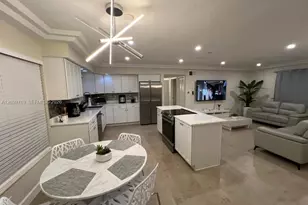 5221 York Ct, Cape Coral, FL 33904 - Photo 12