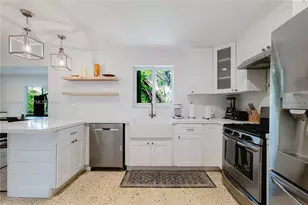 1106 N 13th Ct, Hollywood, FL 33019 - Photo 2
