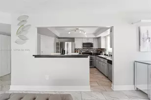 1301 NE Miami Gardens Dr, Miami, FL 33179 - Photo 10