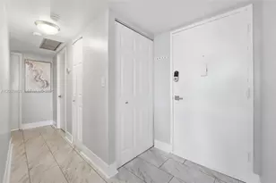 1301 NE Miami Gardens Dr, Miami, FL 33179 - Photo 4