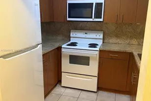 8185 NW 7th St, Miami, FL 33126 - Photo 4