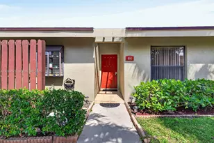 64 Meadows Dr, Boynton Beach, FL 33436 - Photo 2