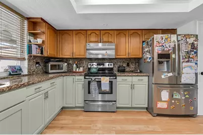 620 Lake Dasha Cir, Plantation, FL 33324 - Photo 12