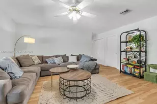 620 Lake Dasha Cir, Plantation, FL 33324 - Photo 20