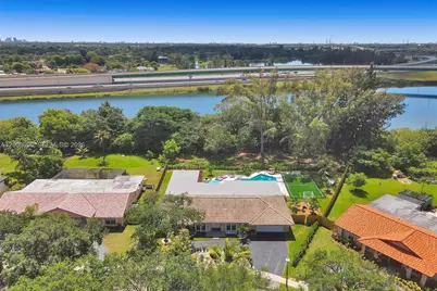 1960 SW 51st Ter, Plantation, FL 33317 - Photo 4