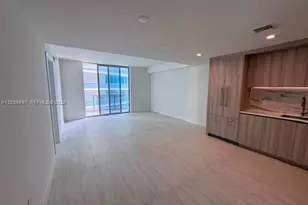 77 SE 5 St, Miami, FL 33131 - Photo 6