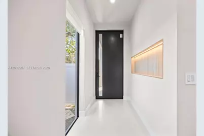 1137 NE 11th Ave, Fort Lauderdale, FL 33301 - Photo 4