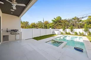 1137 NE 11th Ave, Fort Lauderdale, FL 33301 - Photo 56