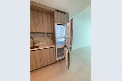 77 SE 5th St #1811, Miami, FL 33131 - Photo 18