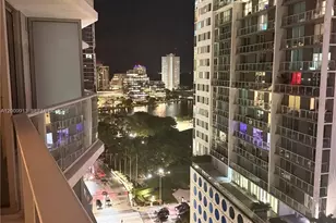77 SE 5th St, Miami, FL 33131 - Photo 6