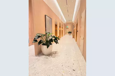 77 SE 5th St #1811, Miami, FL 33131 - Photo 12
