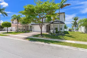 4892 SW 173rd Ave, Miramar, FL 33029 - Photo 2