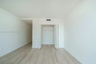 45 SW 9th St, Miami, FL 33130 - Photo 18