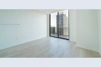 45 SW 9th St #4906, Miami, FL 33130 - Photo 16
