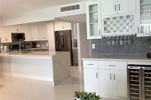 6450 Collins Ave, Miami Beach, FL 33141 - Photo 8