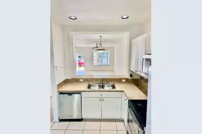 669 NW 42nd Ave, Plantation, FL 33317 - Photo 6