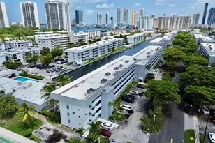 3551 NE 169th St, North Miami Beach, FL 33160 - Photo 24