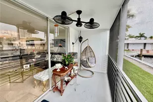 3551 NE 169th St, North Miami Beach, FL 33160 - Photo 14