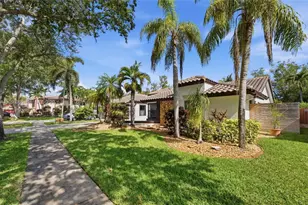 10781 NW 18th Dr, Plantation, FL 33322 - Photo 12