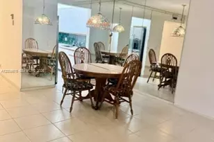 1400 SW 124th Terrace, Pembroke Pines, FL 33027 - Photo 4