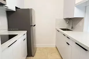 260 NW 107th Ave, Miami, FL 33172 - Photo 8