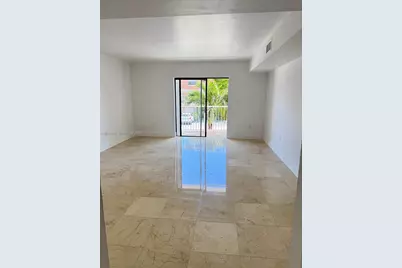 260 NW 107th Ave #204, Miami, FL 33172 - Photo 6