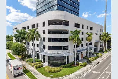 20200 W Dixie Hwy 1208 Hwy, Miami, FL 33180 - Photo 2