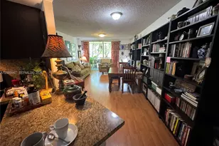 8225 Lake Dr, Doral, FL 33166 - Photo 24