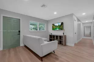 700 NW 18th St, Fort Lauderdale, FL 33311 - Photo 4