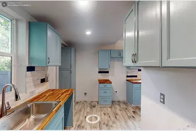 265 NW 80th St, Miami, FL 33150 - Photo 10