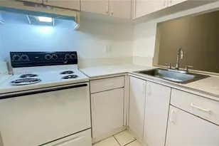 271 NW 177th St, Miami Gardens, FL 33169 - Photo 6