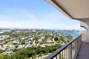 1800 NE 114th St, Miami, FL 33181 - Photo 2